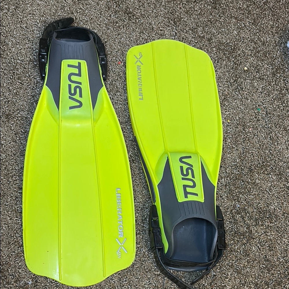 Yellow and Black Performance Swim Fins